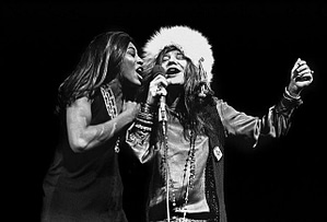 Janis Joplin és Tina Turner Performing at Madison Square Garden, 1969 november 27